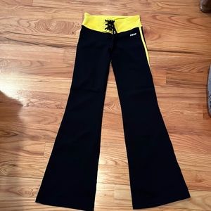 BEBE S WORKOUT LEGGING